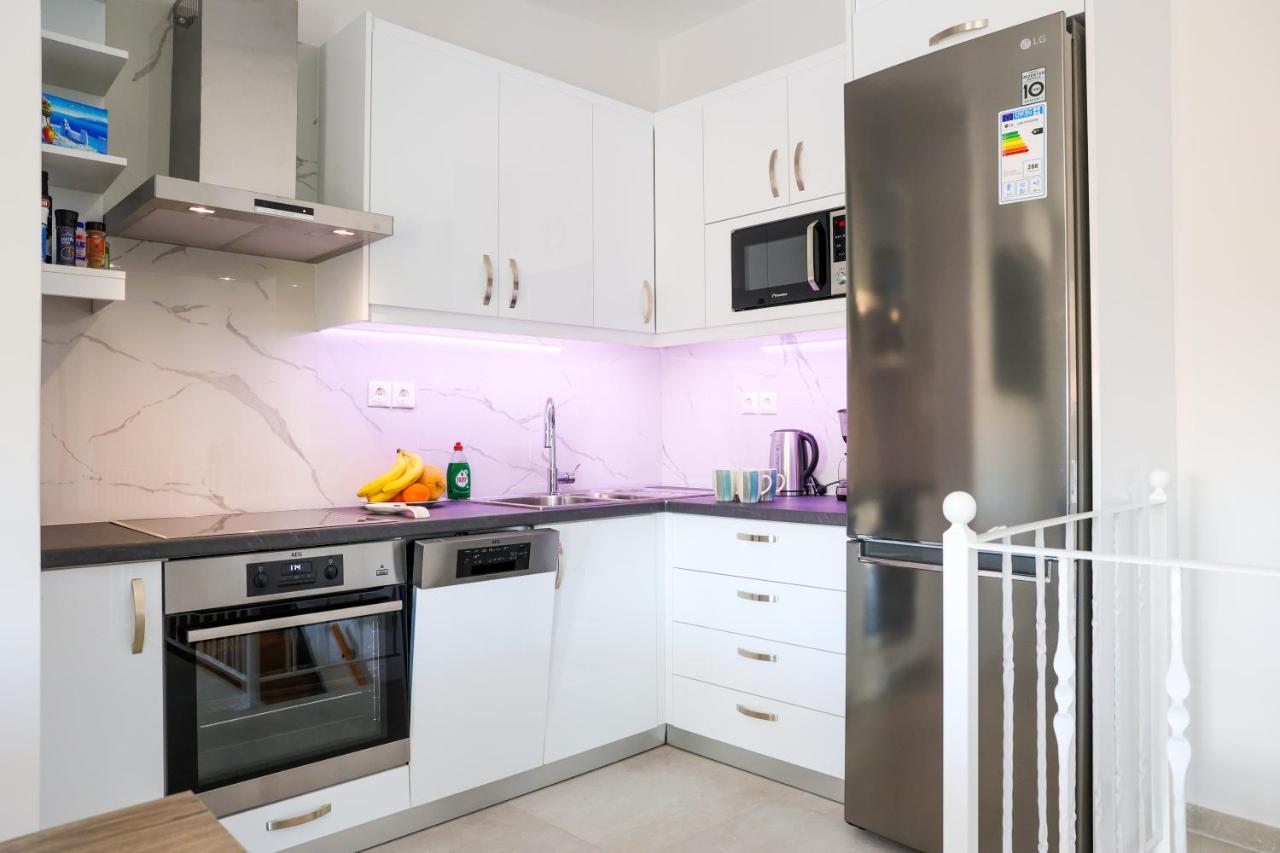 Axs First Floor Apartment Aegina Town Eksteriør billede